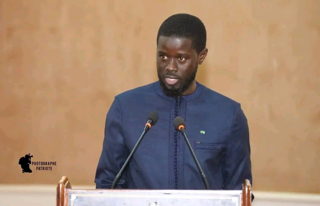Bassirou Diomaye Faye à Accra : une réorientation de la coopération vers l’exploitation du pétrole et du gaz en perspective