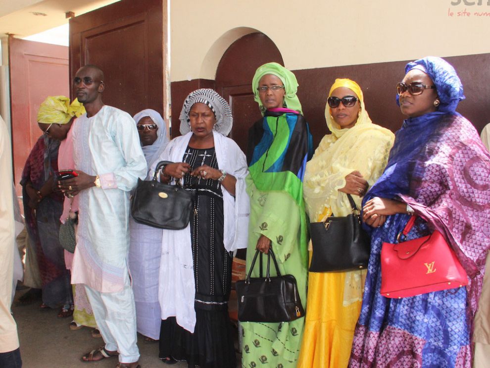 Tristesse et émotion à la levée du corps du mannequin Maty Mbodj