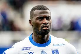 Football: L’international sénégalais Mbaye Niang met fin à sa carrière