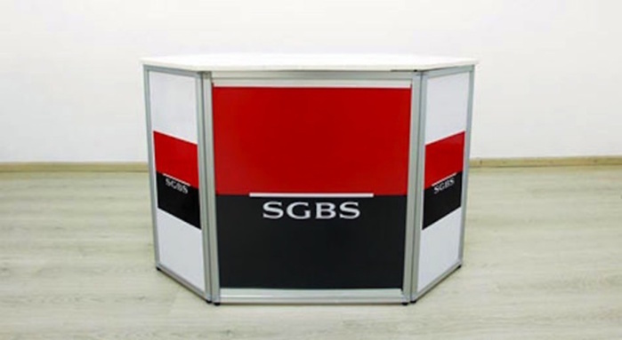 Les clients en sit in devant la SGBS