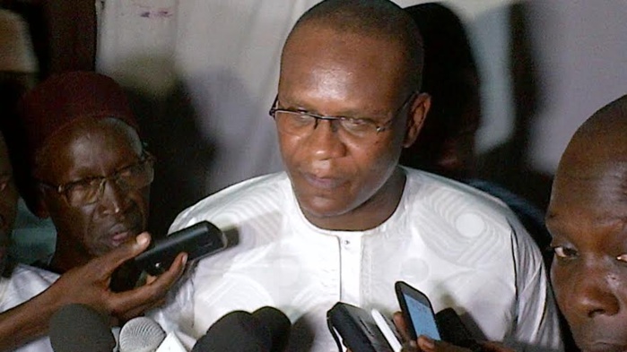 Lat Diop dézingue les jeunes Mbacké-Mbacké : « Ce sont juste des hommes politiques et rien d’autre! »