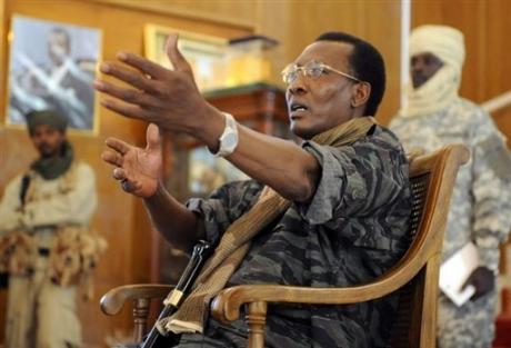 Tchad: Idriss Déby limoge et emprisonne son frère