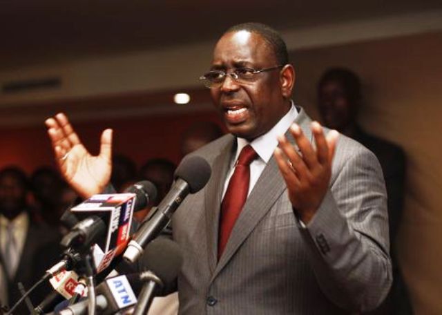 Querelles internes à l’(Apr) : Macky Sall  ivre de colère tape du point