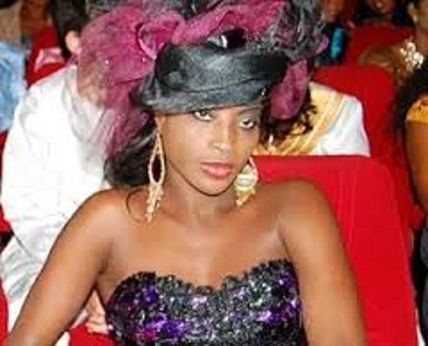 Ndèye Guèye a-t-elle commis un crime en épousant un jeune de 23 ans ?