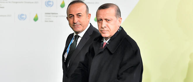 La Russie accuse Erdogan et sa famille de trafic avec Daesh La Russie accuse le chef de l'État turc, son fils et son gendre d'être directement impliqués dans le trafic du pétrole de l'EI. Des "calomnies", pour Erdogan.