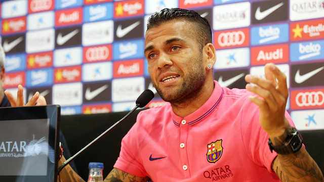 Barça : Alves encense Neymar et critique Ronaldo