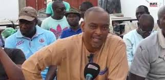 Saint-Louis : le journaliste Baba Aïdara annonce son arrestation par la police