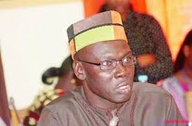 Réduction du mandat du chef de l’Etat – Le Pr Babacar Gueye opte pour le référendum