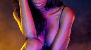 Terrible confidence d’une femme mariée : « 11ans de mariage, je n’ai jamais embrassé mon mari alors que... »