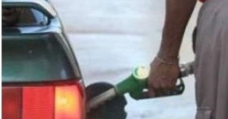 Macky Sall envisage une nouvelle baisse du prix du gasoil