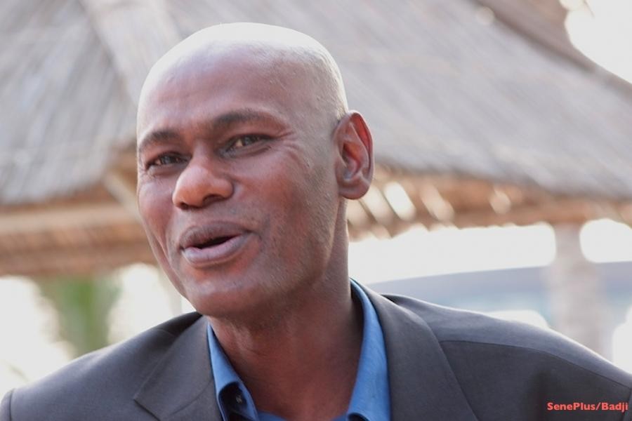 POINT DE PRESSE DU COLLECTIF DES ENSEIGNANTS APR DE MEDINA YORO FOULA : Il réclame la démission de Youssou Touré.