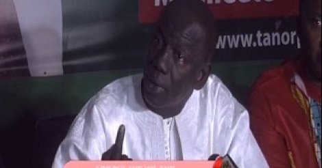 Réunion extraordinaire du SEN: le PS porte plainte contre X