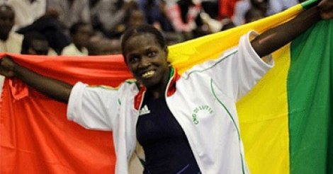 Isabelle Sambou remporte le prix "femme et sport" de la fédération internationale