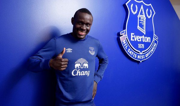 LSFP - Remise de dons aux clubs pro par Baye Omar Niass