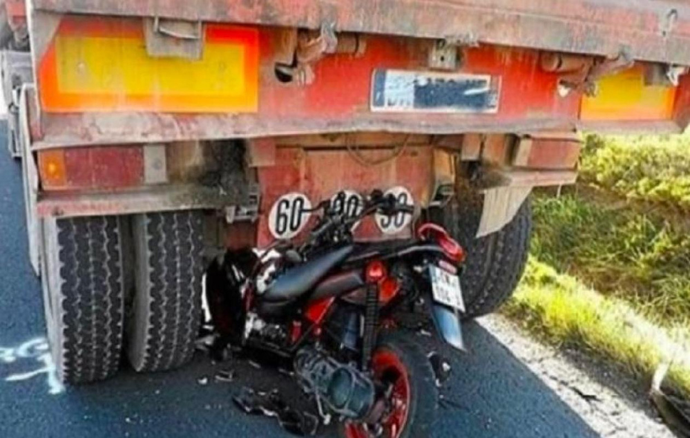 Drame de la route à Kaolack : deux morts dans une collision moto – camion