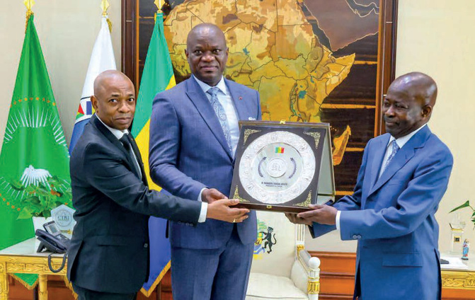 Dakar 2026 : Diagna Ndiaye rallie le président Oligui Nguema à la cause des Jeux Olympiques de la Jeunesse