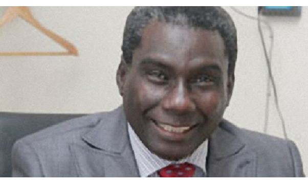 Cette grosse banane du Dg du Port autonome de Dakar n'est rien, comparée au large sourire des populations bénéficiaires de la RSE