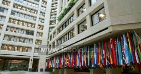 La BM revoit le pétrole à la hausse et les produits agricoles à la baisse