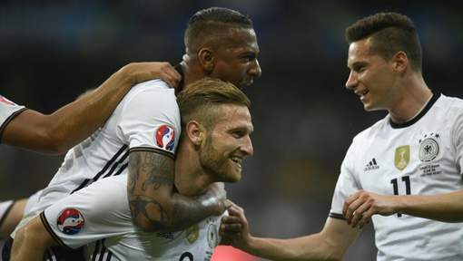 Euro 2016 : Les champions du monde démarrent doucement mais sûrement