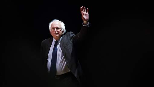 Bernie Sanders soutient officiellement Hillary Clinton