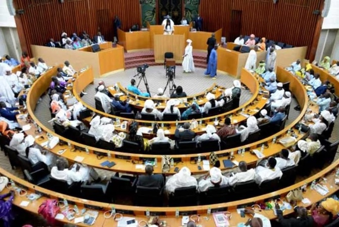 Conseil constitutionnel : la perte du mandat pour dix absences consécutives censurée, l’article 118 partiellement retoqué… les Sages fixent une ligne rouge à l’Assemblée nationale