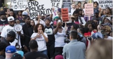 Dallas : 5 policiers tués, un suspect affirme avoir posé des bombes