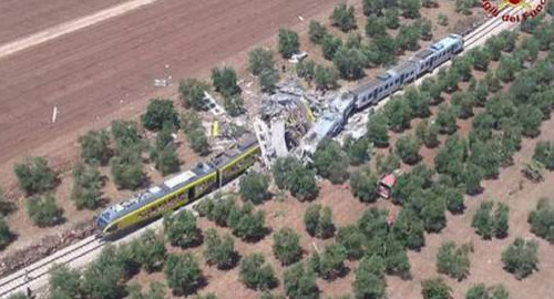 Terrible collision entre deux trains en Italie : Au moins dix morts