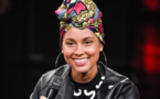 Alicia Keys ne se maquille plus, mais un petit peu quand même Sa maquilleuse de l'ombre s'est expliquée à la presse.