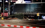 L'Etat islamique revendique l'attentat de Berlin, l'auteur toujours en fuite
