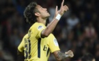 Neymar inscrit son premier but avec le PSG