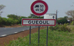 GUÉOUL : Des jeunes barrent la route pour s’opposer au tracé d’une route
