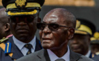 ZIMBABWE : Alors que la situation reste floue, Robert Mugabe apparaît en public