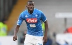 Le geste de classe de Koulibaly pour stopper un attaquant