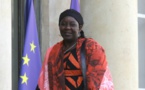 Macron remet le premier Prix Simone-Veil à une Camerounaise