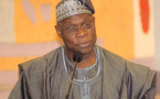 Obasanjo, fait le tour des bureaux de vote