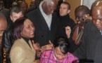 Paris. Mme Abdou Diouf oublie de prendre le bulletin de Wade. (Photos)