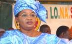 Aida Mbodji caresse Macky Sall dans le sens du poil