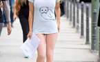 Pamela Anderson gênée par son legging nude