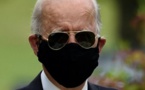 Etats-Unis: Joe Biden estime que Trump est un « parfait crétin » pour s'être moqué de son masque