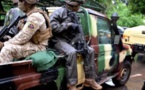 Mali : la junte rend visite aux familles influentes et à l’ex-président Moussa Traoré