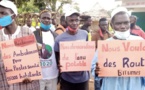 Vélingara : Les populations de Paroumba ont battu le macadam pour réclamer de meilleures conditions de vie.