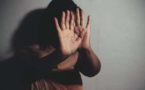 Une femme mariée qui trompe son mari se retrouve coincée avec son amant durant …