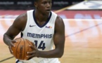 Libéré par les Grizzlies, Gorgui Dieng dans le viseur de deux clubs