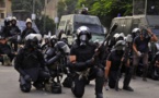 Egypte: Les policiers autorités à tirer à balles réelles