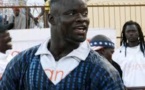 Eumeu Sène se faire désirer dans les rue de Dakar