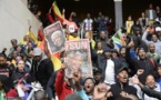 Les Sud-Africains s'inclinent devant la dépouille de Mandela