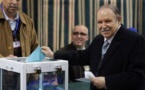 Algérie: Bouteflika poussé par les siens vers un 4e mandat