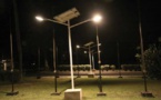  Le Sénégal se paye 67 000 lampadaires, à 1,1 million l’unité, pour l’éclairage de 265 localités.