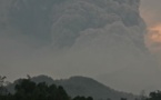 Indonésie: L'éruption du Kelud fait 2 tués et 200 000 personnes évacuées