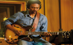 Hervé Samb, guitariste et chanteur en concert aujourd’hui